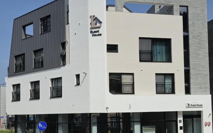 Incheon Airport Guesthouse L