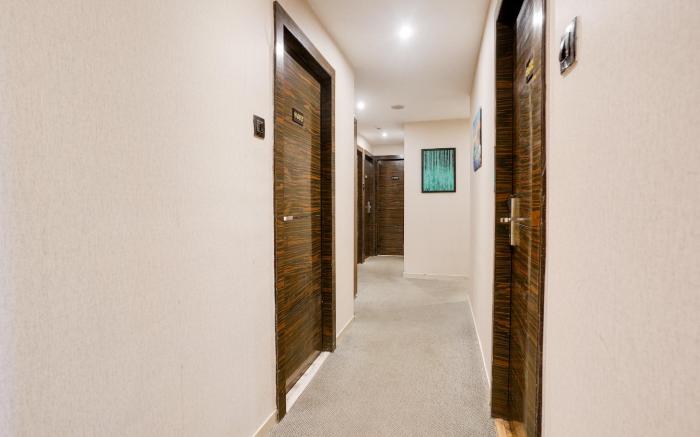 Super Collection O Andheri Near Western Express Highway