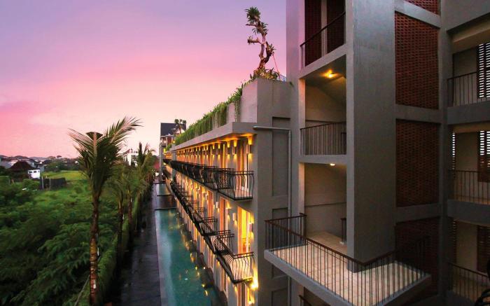 FRii Bali Echo Beach Hotel