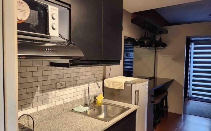 Cozy and comfy 1 bedroom unit at SM Southmall