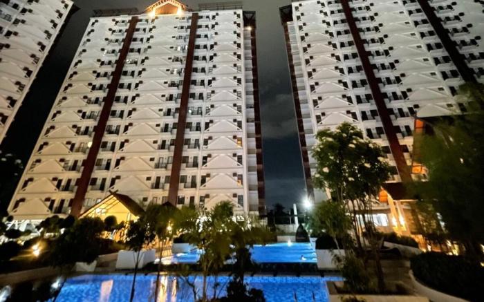 Royal Oceancrest  - Resort Condominium Unit 215B