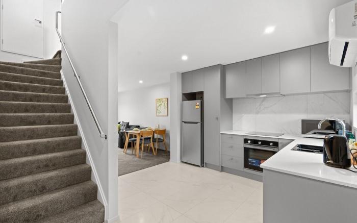Lovely 2BR Home close to Center