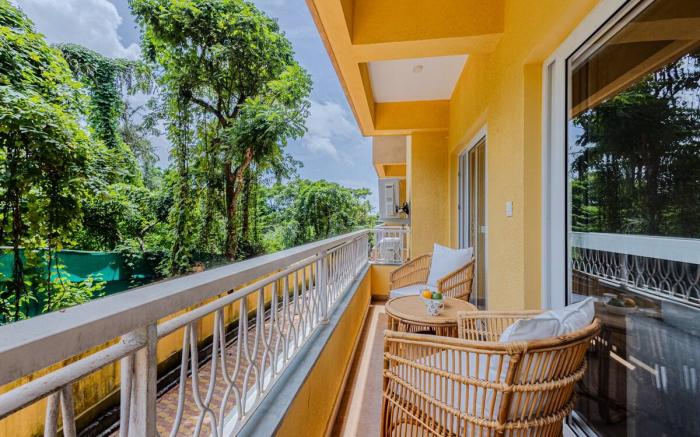 Alaya Stays 1 BHK with  Pool - Veera Marina