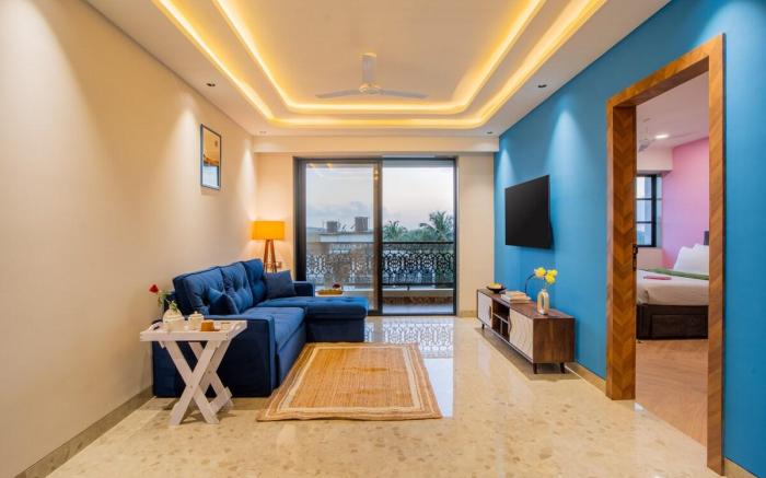 ELIVAAS 1 BHK with Jacuzzi & Lift - Kamerios Brisa