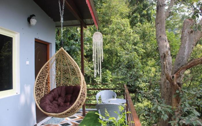 Kyarki Ganga Home Stay &Cafe