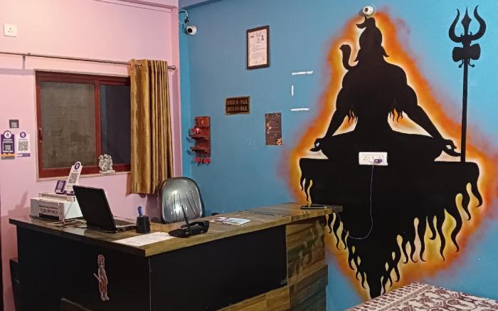 Shiv Niketan Guest House 200 mtr  Shri Ram mandir 