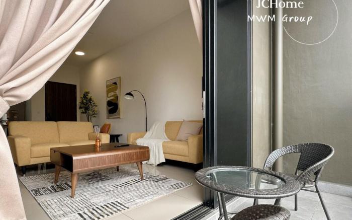 Autumn Home Walkable to CIQ | JB Sentral