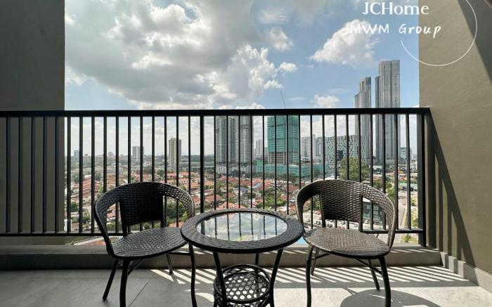 Autumn Home Walkable to CIQ | JB Sentral