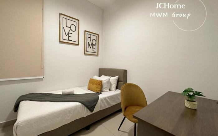 Autumn Home Walkable to CIQ | JB Sentral