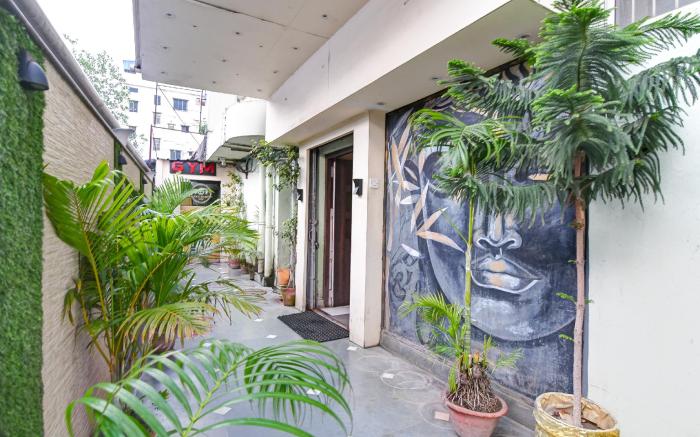 Manner Residency Opposite Technopolis