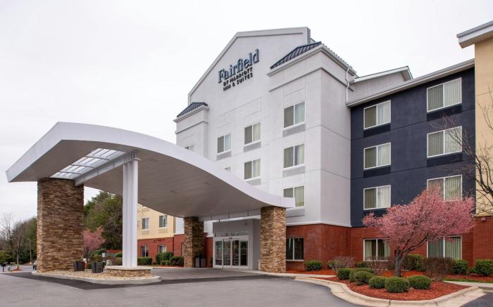Fairfield by Marriott Inn & Suites Greensboro Wendover