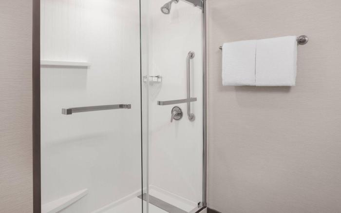 Courtyard by Marriott Portland Airport