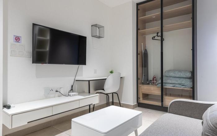 NEAR Subang Airport DK impian studio room 1-2pax