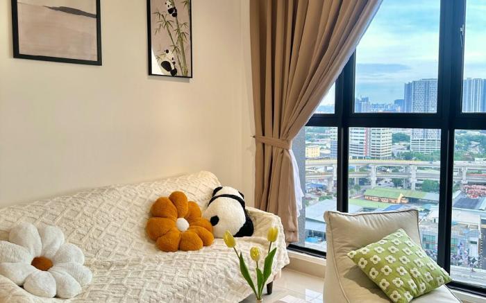 Trion Muji @ Infinity Pool #near klcc, trx, mrt