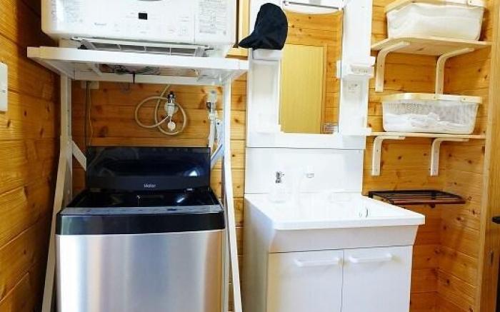 Tropical Frog Private log cabin in onna