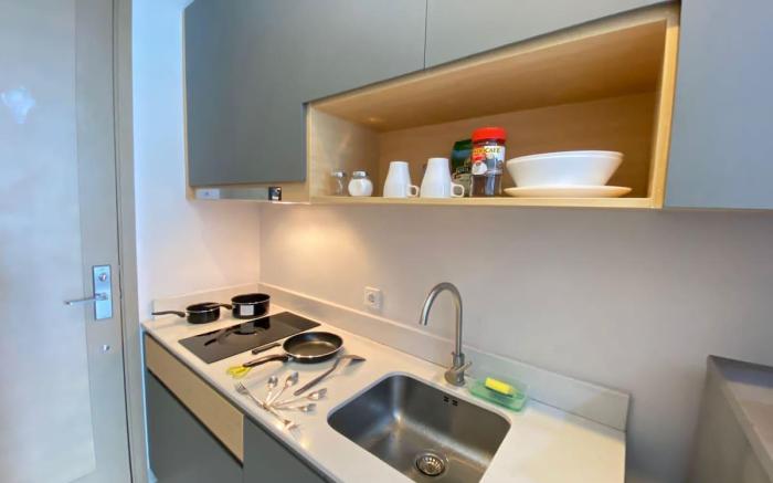 Taman Anggrek Residence by Micky Studio 7