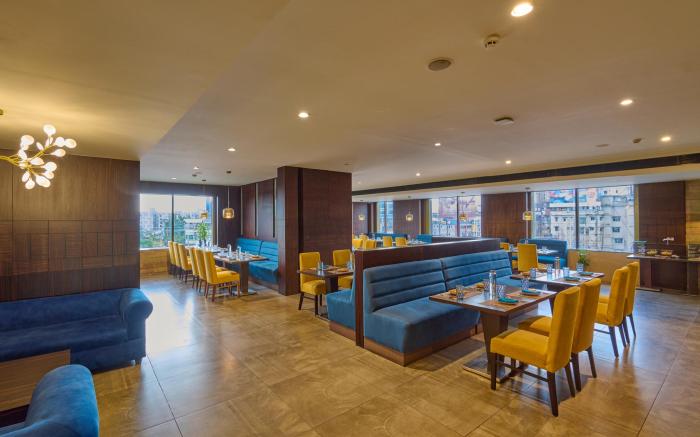 Voyage Milestone Hotel & Banquet