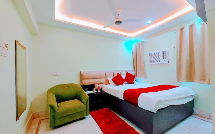 Western Stay Inn 15 Mints Walking From Assi Ghat