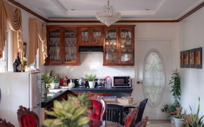 Nona’s White House