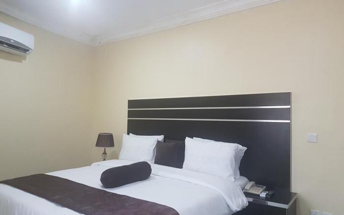 Brookville Hotel & Suites