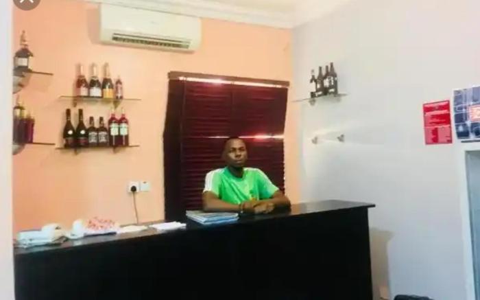 Esporta Hotel Yaba