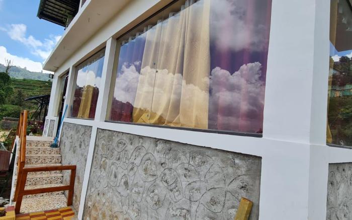 Glass House Kodaikanal Homestays 