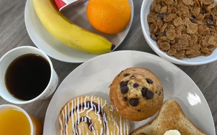 Econo Lodge Cartersville-Emerson Lake Point