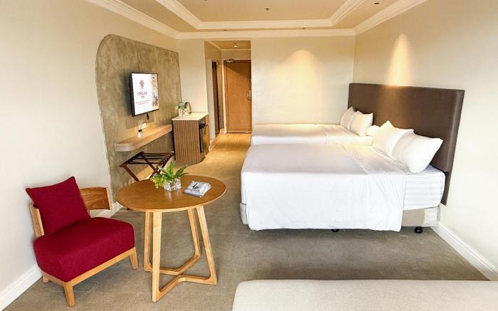 Vermillion Hotel Iloilo
