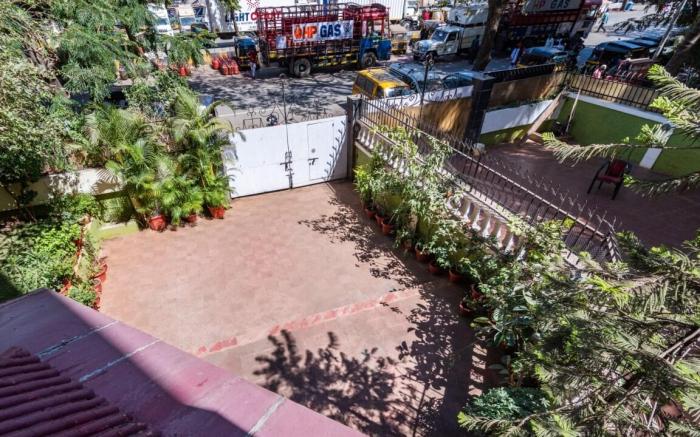 Opulent 4 BHK Bungalow in Goregaon East Mumbai