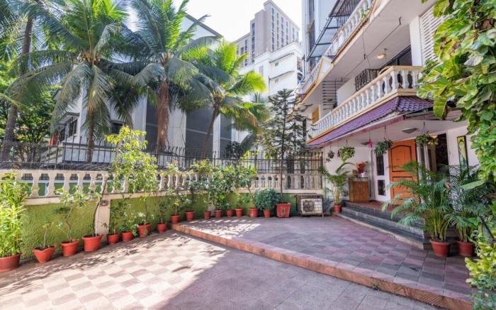 Opulent 4 BHK Bungalow in Goregaon East Mumbai