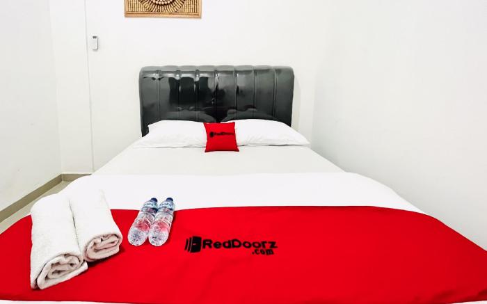 RedDoorz @ Orien Guesthouse Pematang Siantar