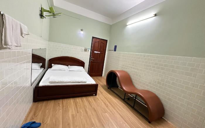 nhà nghỉ Hoa Quỳnh