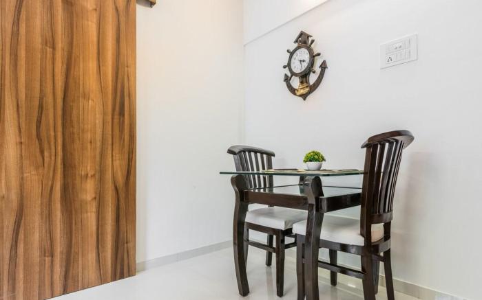 Self catering 1 BHK apartment in Borivali East