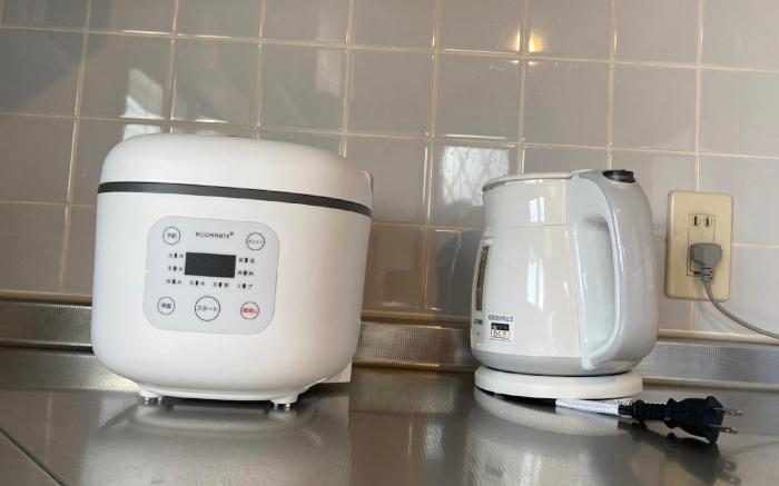 Darin Hawks Street Suite Room