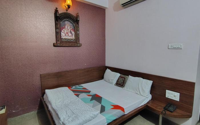 Hotel Sai Jharna 
