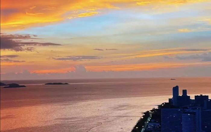 Copacabana芭提雅奢华海景套房35平方-59楼无边泳池-城市地标-一室一厅-网红打卡