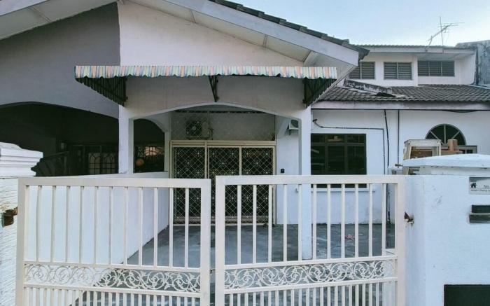 Aminin Homestay Melaka 3Bedroom 2Bathroom