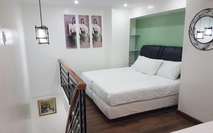 Victoria de Makati Loft-Style Condominium 