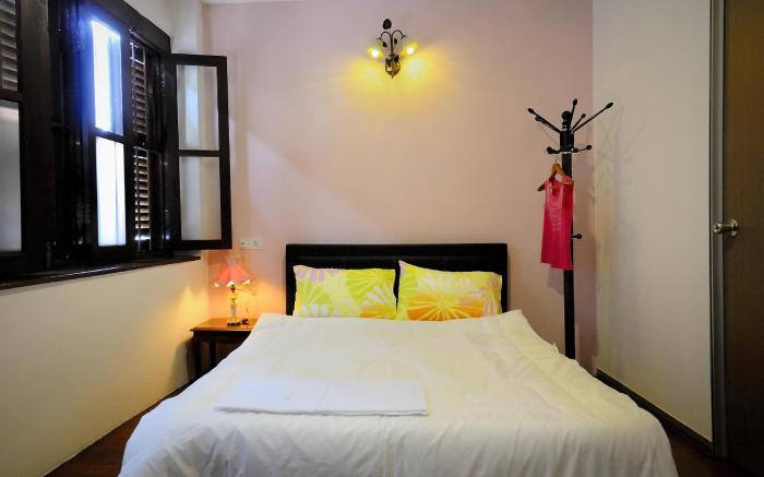 Thirty Three Stewart Houze Guest House