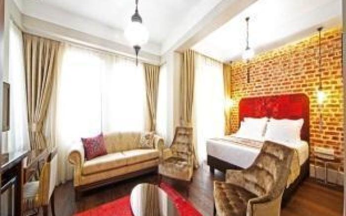 Azade Suites