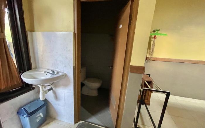 Mongan Homestay Beside The Belulang Hot Spring