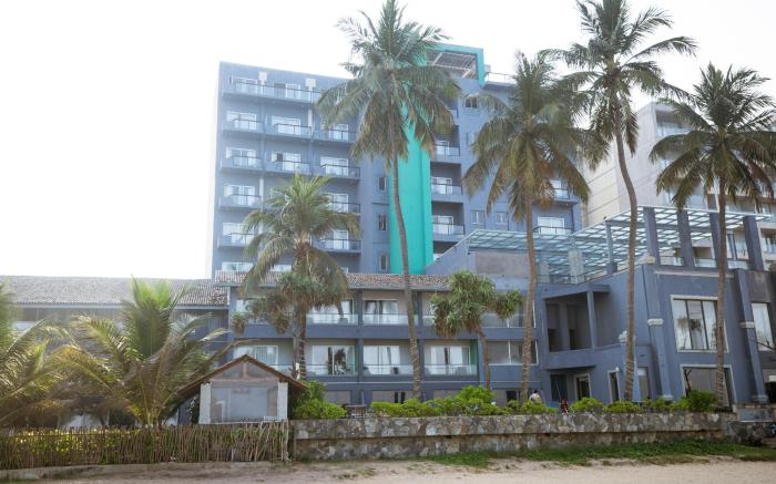 Earl's Regent Negombo