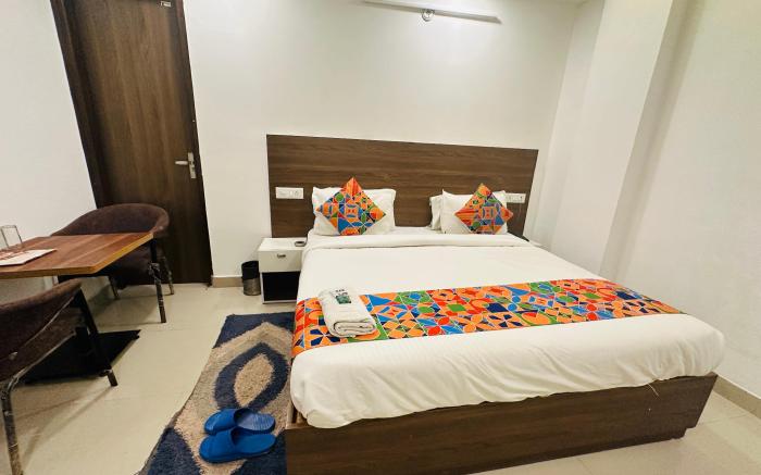 Hotel S R Palace Delhi Airport  BY Urban Luxury