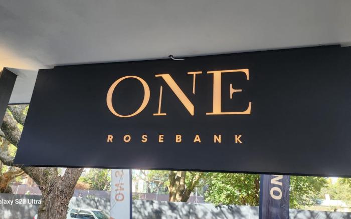 One Rosebank Signature Apartment - Rosebank