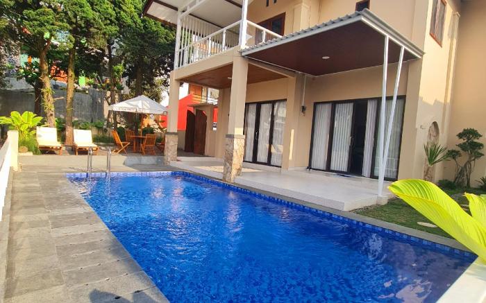 De MARLIN'S 3, PRIVATE POOL EXCLUSIVE