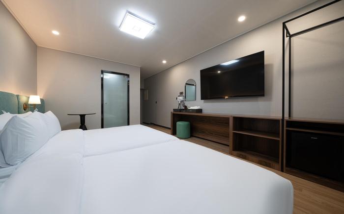 Hound Hotel Gunsan Modern Street branch