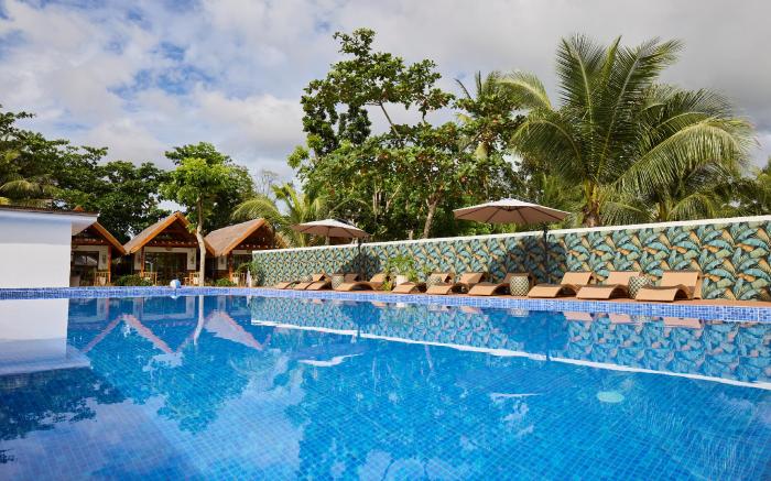 Casa Verde Cliff Resort & Spa