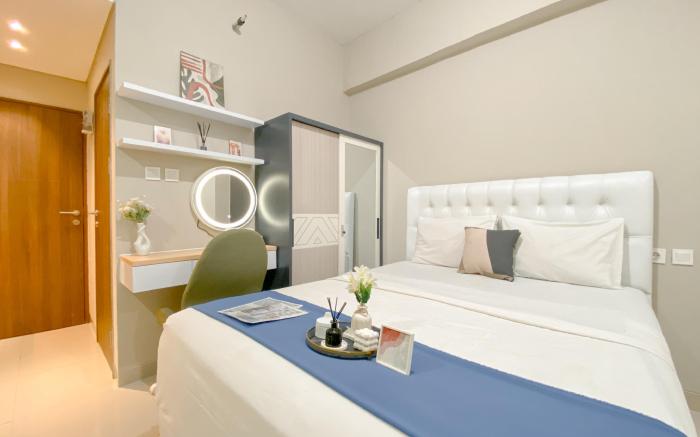 Warm Simply Studio @ Royal Sentul Park By Travelio