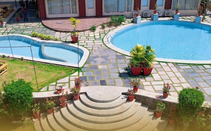 PARIM PARK RESORT AND SUITES 
