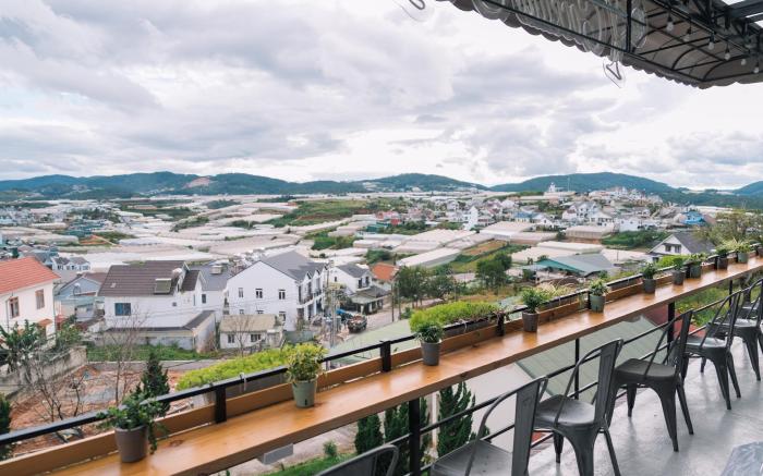 An Phu House Valley View